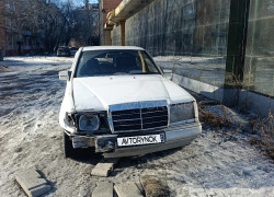 Mercedes-Benz E-Класс 1991 года
