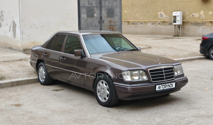 Mercedes-Benz E-Класс 1994 года