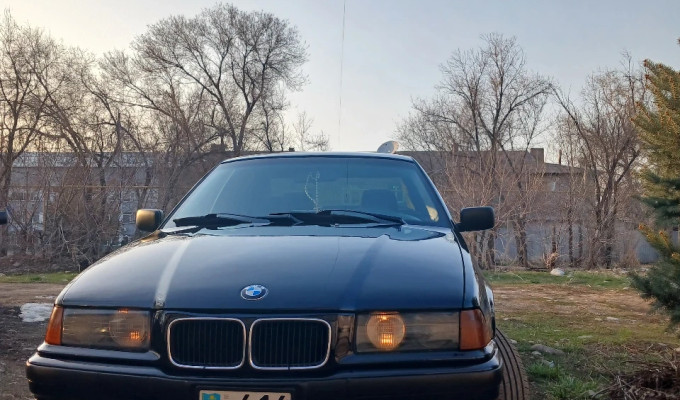BMW 3 серия 1994 года