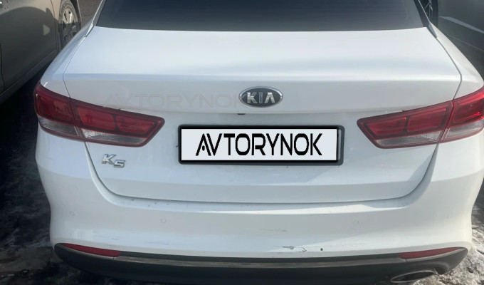 Kia K5 2015 года