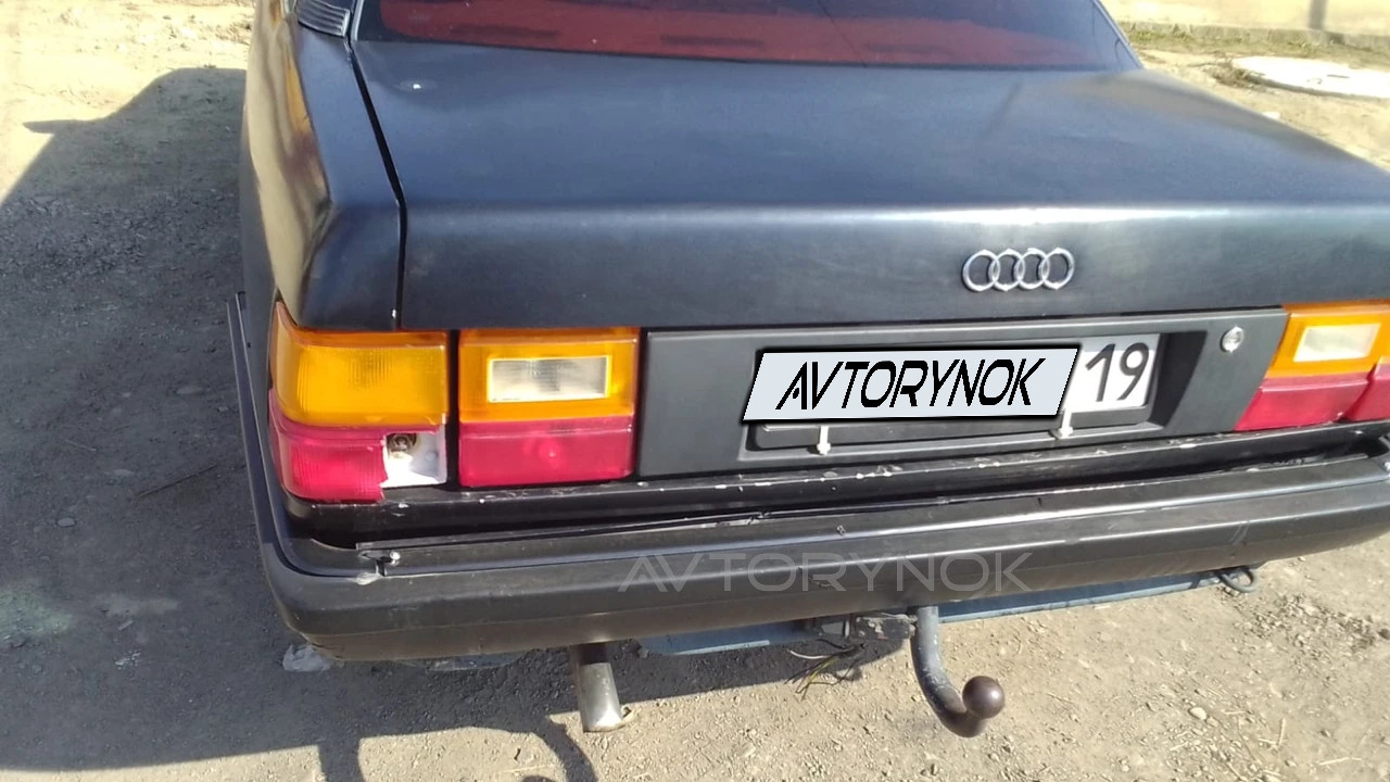 Audi 100, 1990