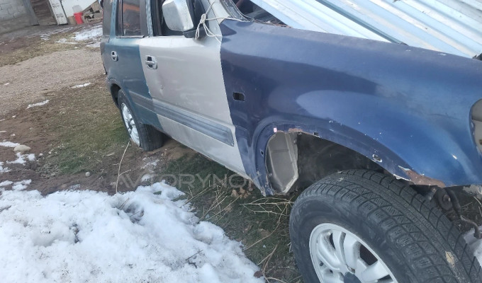Honda CR-V 1996 года