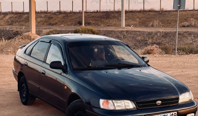 Toyota Carina E 1992 года