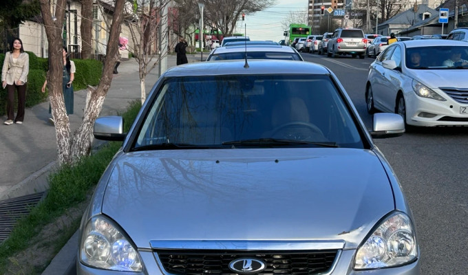 ВАЗ (Lada) Priora 2013 года