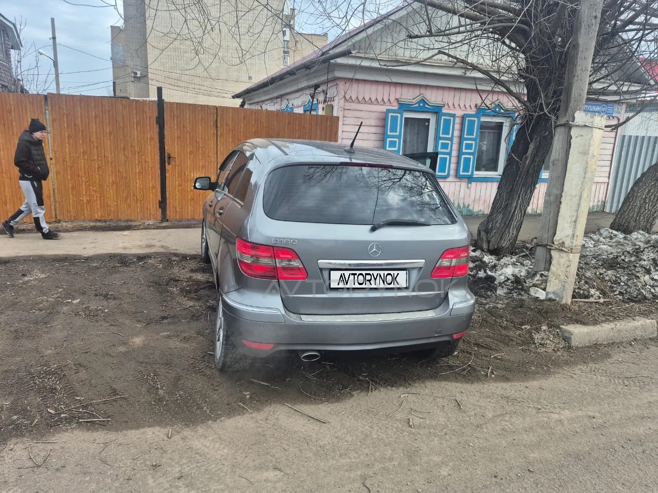 Mercedes-Benz B-Class, 2010
