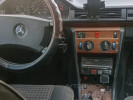 Mercedes-Benz E-Класс 1990 года