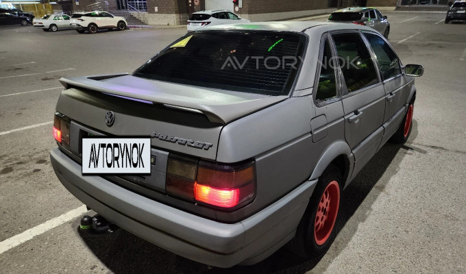 Volkswagen Passat 1988 года