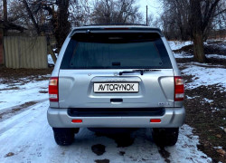 Nissan Pathfinder 2003 года