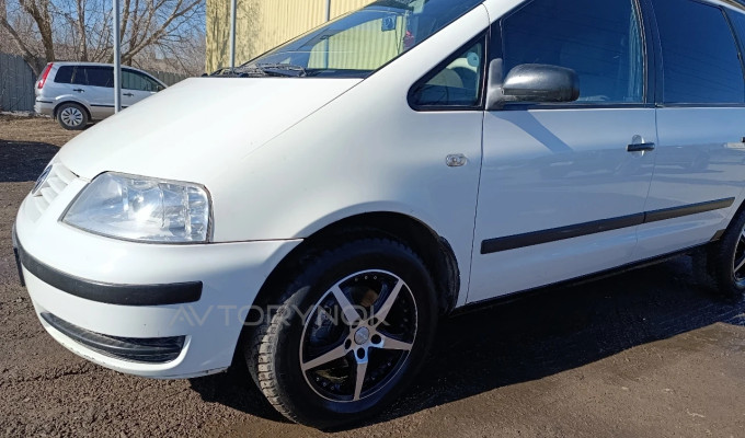 Volkswagen Sharan 2001 года
