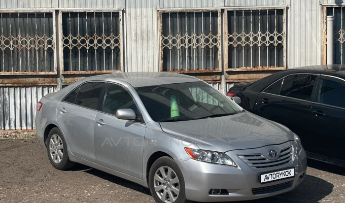 Toyota Camry 2006 года
