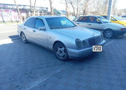 Mercedes-Benz E-Класс 1996 года