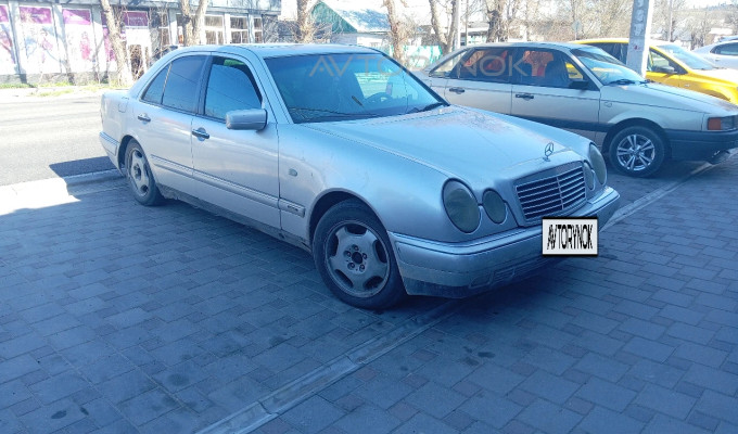 Mercedes-Benz E-Класс 1996 года