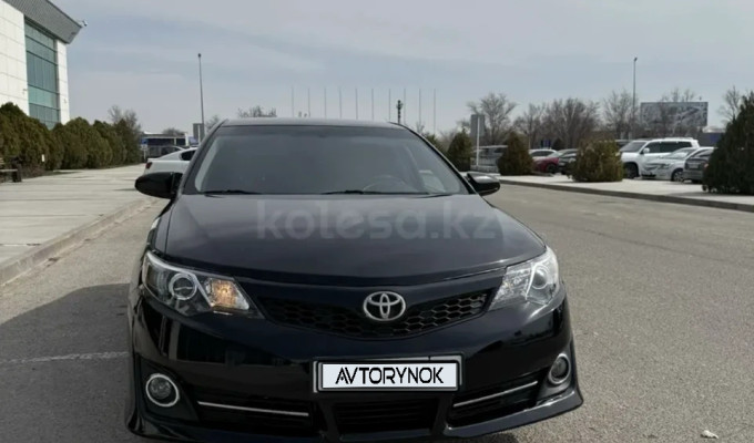 Toyota Camry 2014 года