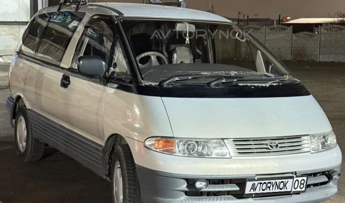 Toyota Estima 1995 года