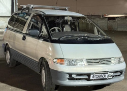 Toyota Estima 1995 года