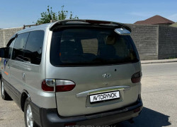 Hyundai Starex 2003 года