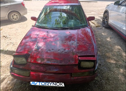 Mazda 323 1993 года