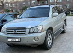 Toyota Highlander 2002 года
