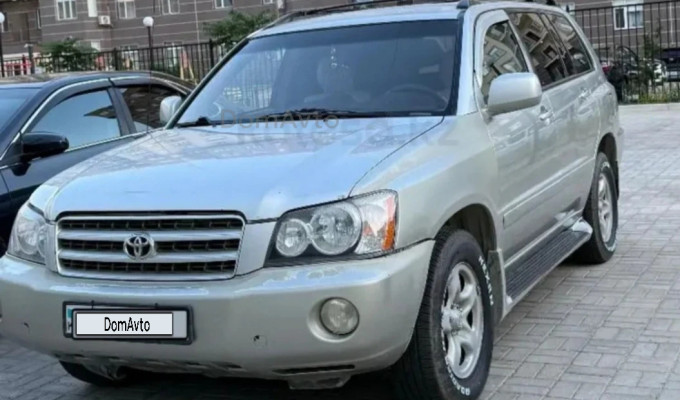 Toyota Highlander 2002 года
