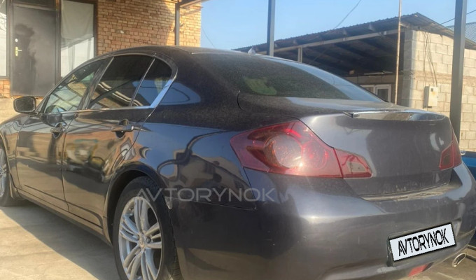 Infiniti G-Series 2010 года