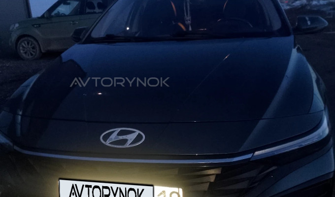 Hyundai Elantra 2024 года