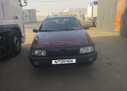 Volkswagen Passat 1992 года