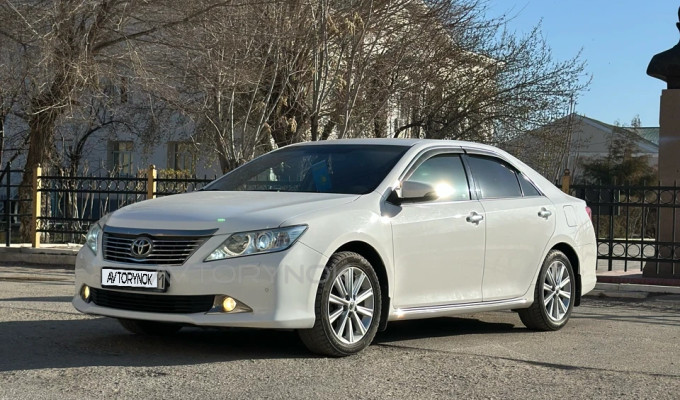 Toyota Camry 2014 года