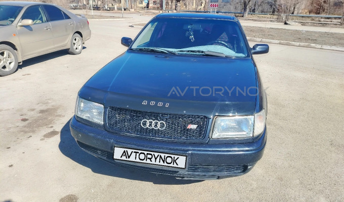Audi 100 1993 года