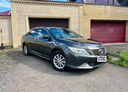 Toyota Camry 2011 года