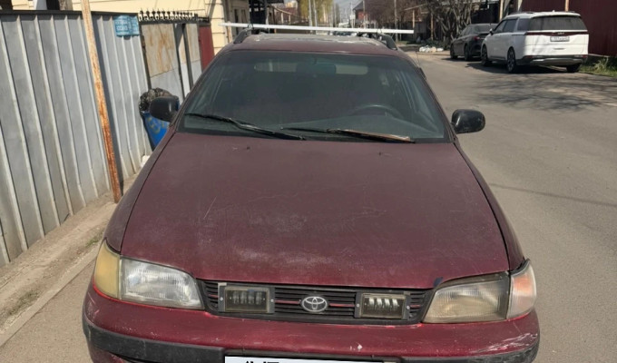 Toyota Carina E 1994 года