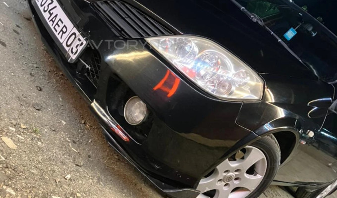 Nissan Primera 2004 года