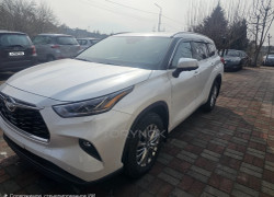 Toyota Highlander 2024 года