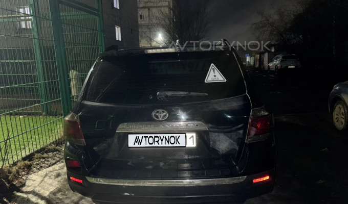 Toyota Highlander 2013 года