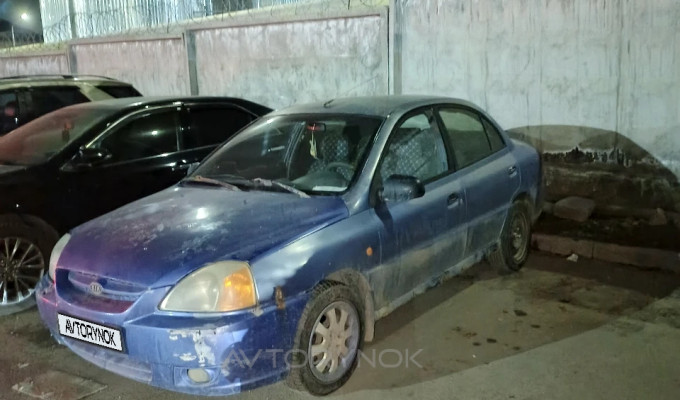 Kia Rio 2003 года