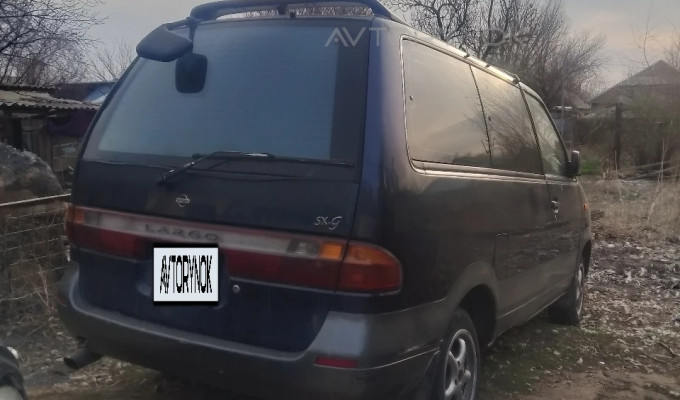 Nissan Largo 1997 года