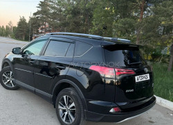 Toyota RAV4 2017 года