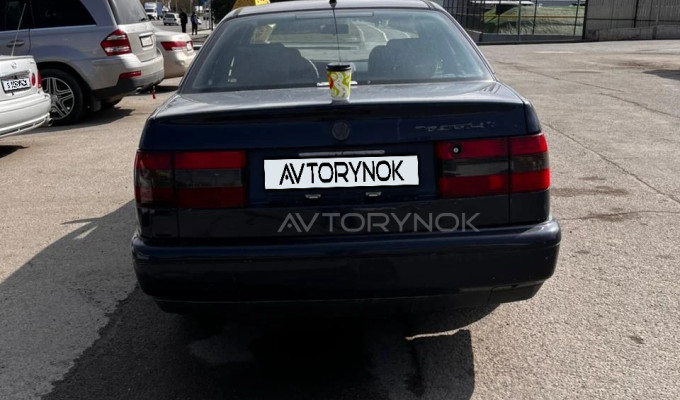Volkswagen Passat 1995 года