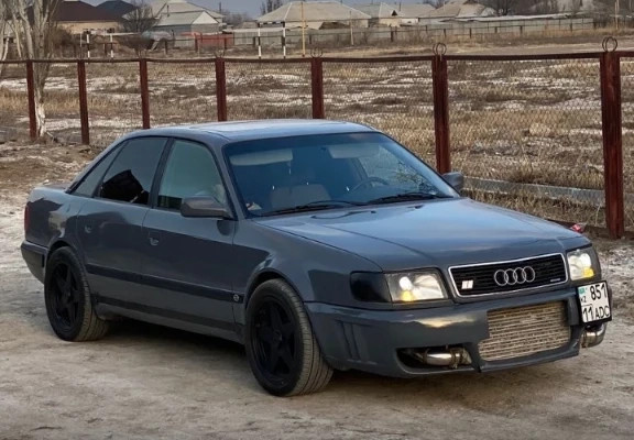 Audi 100 1993 года