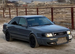 Audi 100 1993 года