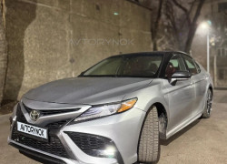Toyota Camry 2019 года
