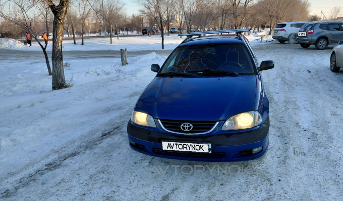 Toyota Avensis 2002 года