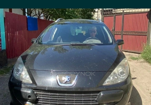 Peugeot 307 2005 года