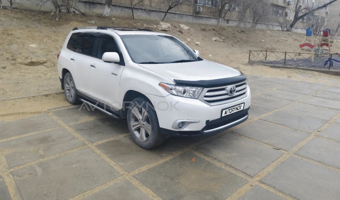 Toyota Highlander 2012 года