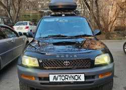 Toyota RAV4 1995 года