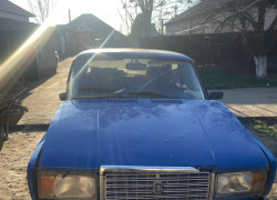 ВАЗ (Lada) 2107 2001 года