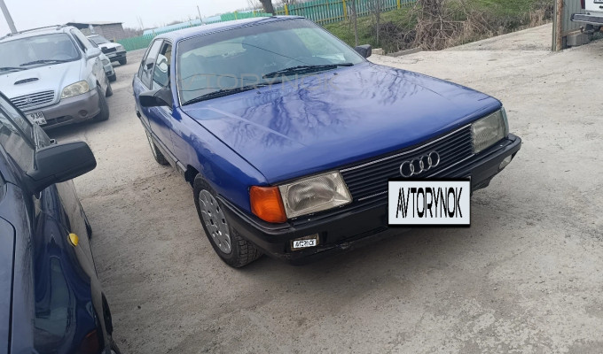 Audi 100 1987 года