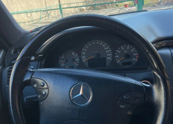 Mercedes-Benz E-Класс 2001 года