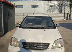Toyota Nadia 1999 года