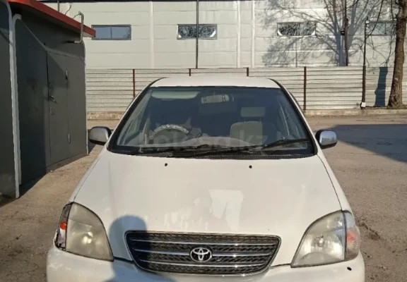 Toyota Nadia 1999 года