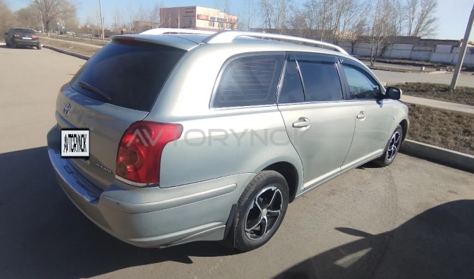 Toyota Avensis 2004 года